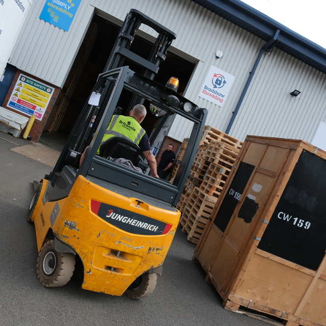 Bradshaw Moving Services forklift in Birmingham.